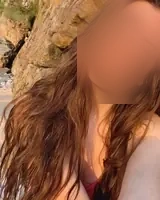 Léonie – Regard insoumis et peau de satin